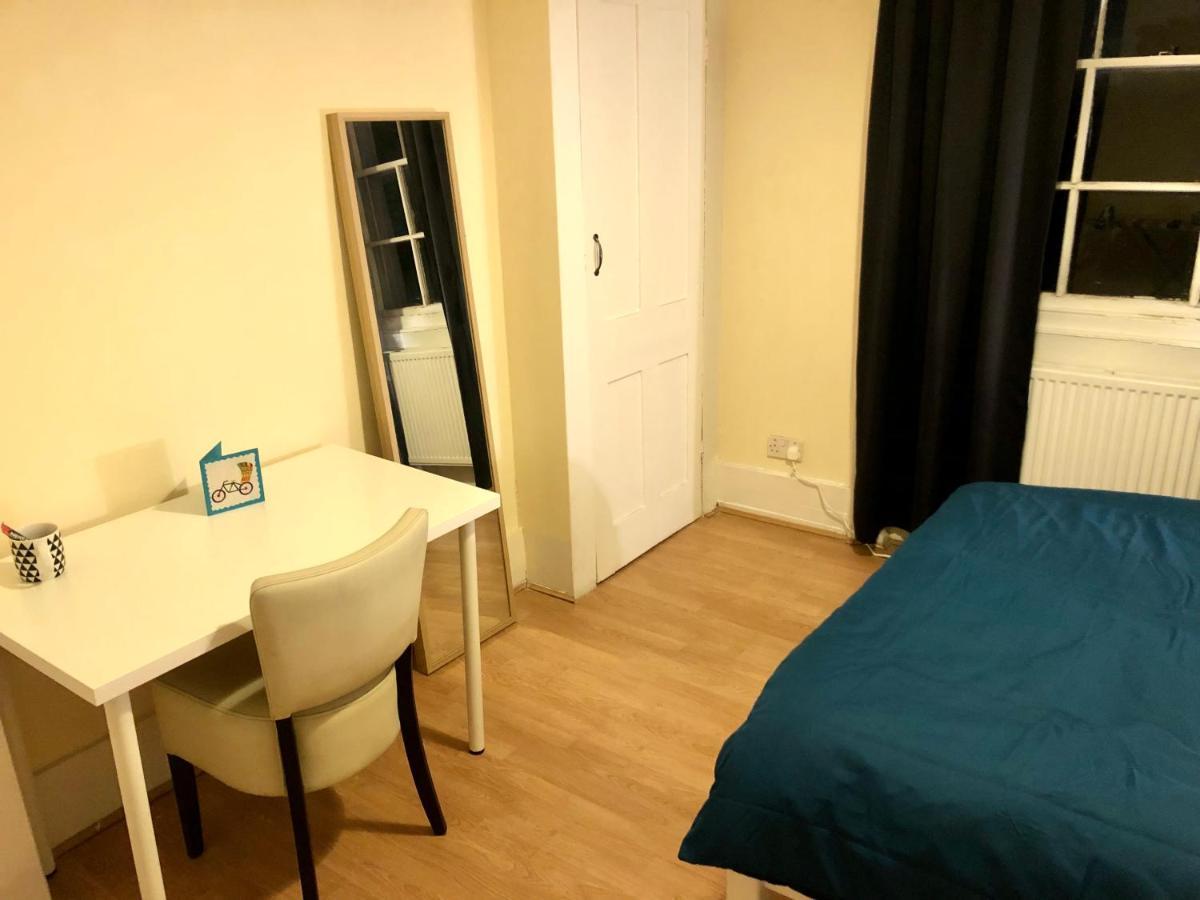 Private Room In Highgate ลอนดอน ภายนอก รูปภาพ