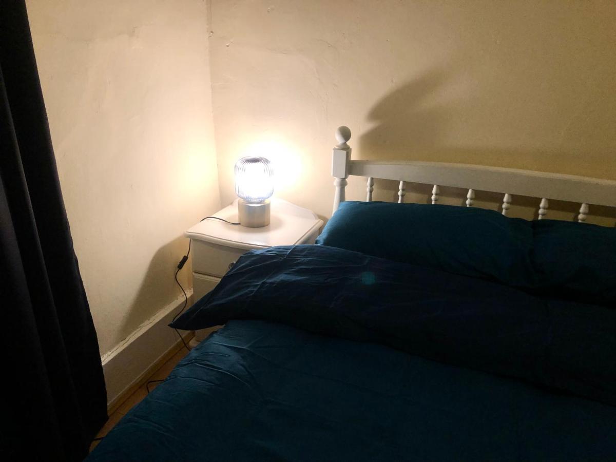 Private Room In Highgate ลอนดอน ภายนอก รูปภาพ
